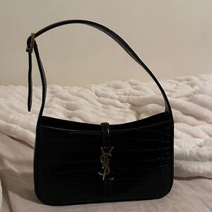 Yves Saint Laurent Black Embossed Leather Shoulder Bag Le 5 a 7